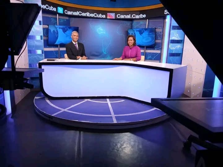 MMarreroCruz's tweet photo. El Noticiero Nacional de la Televisión Cubana celebra #Hoy su cumpleaños 61.
Muchas felicidades a su colectivo de trabajadores, quienes trabajan día a día para mantener a #Cuba informada del acontecer nacional e internacional. https://t.co/njo3u3gqCY