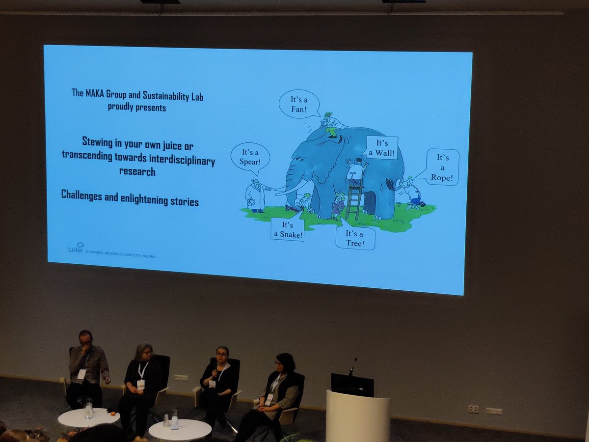 Fischuu's tweet photo. Following the panel discussion on "Stewing in your own juice..." about interdisciplinary research at #lukemeets https://t.co/AZ6mrTn273