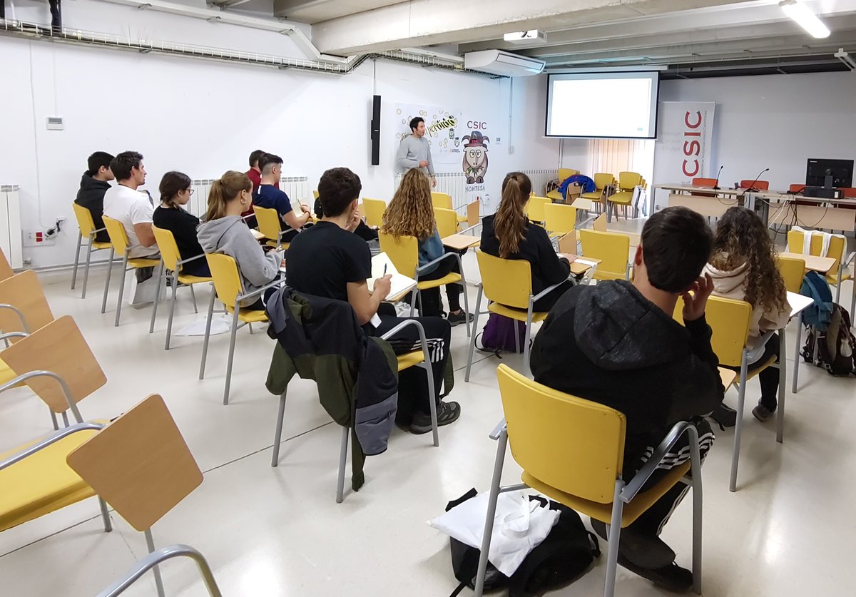 IES Barañáin tweet media