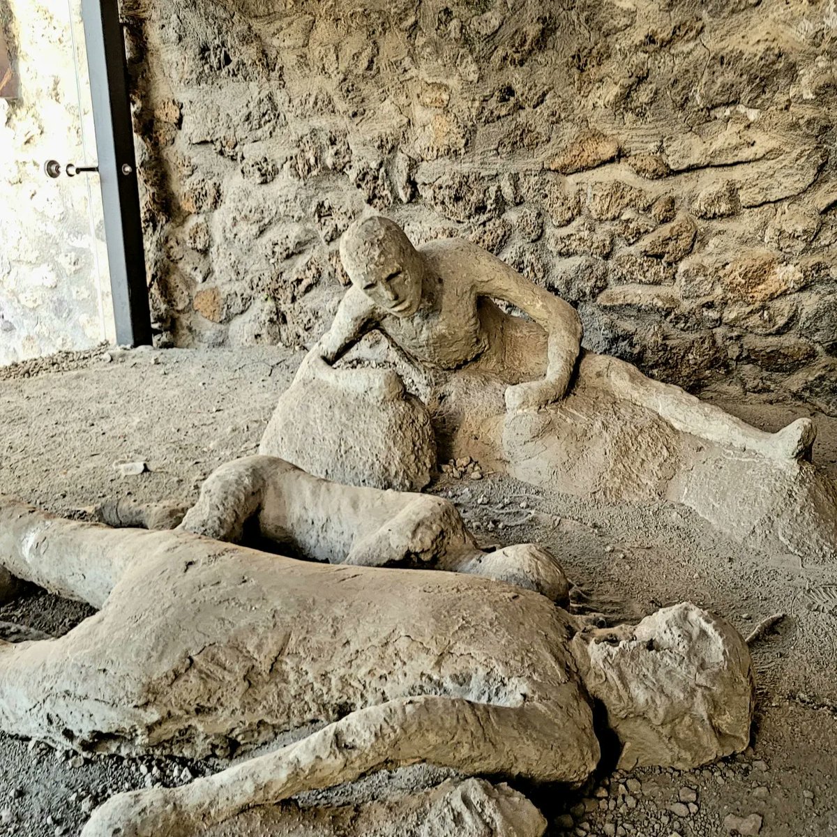 During the excavations in Pompeii, the remains of over one thousand victims of the 79 AD eruption have been found.During the first phase of the eruption, those who hadn’t left the city in time were trapped in their homes or shelters buried by a shower of pumice stones and lapilli