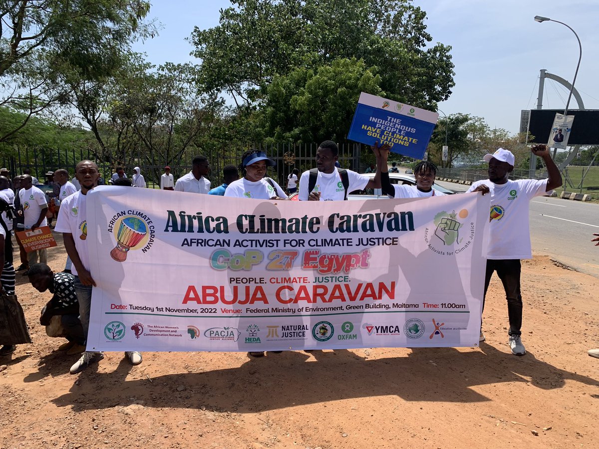 At the Africa Climate Caravan parade with art Exhibition messages of the effects of Climate Change organized by @gifsep4climate in Abuja. #AfricanActivist4ClimateJustice. #WhatHasChanged #ClimateJusticeTorch @PACJAC1 @CSDevNet1 @ncsfpas