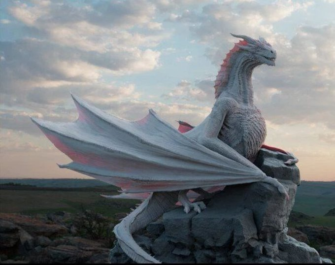 eco_ella's tweet photo. After watching #HouseOfTheDragonHBO I wish dragons were real so I could study them (and have one as a pet ofc) 

Maybe 'The impact of scale colour on reproductive success in dragons' or 'Body size as an indicator of fire-breathing potential'😂

#HOTD #GOT #EBE2022 #fantasyecology https://t.co/XQryia5HHI