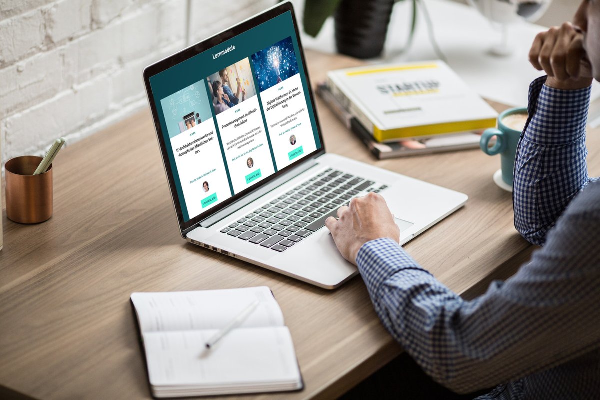 egov_campus's tweet photo. Mit den Online-#Lernmodulen des #eGov-Campus werden Verwaltungsmitarbeitenden #Weiterbildungsmöglichkeiten auf Hochschulniveau geboten, die im Arbeitsalltag integriert werden können.
Interessiert? Mehr dazu gibt es auf der Infoseite in unserem Portal ➡️ https://t.co/ozT3ohzPuk https://t.co/5HSXtDviZD
