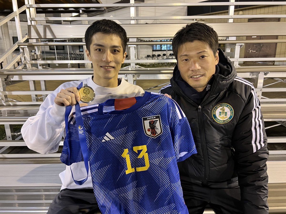 ポンパドー ビター 明海大学サッカー部 ユニフォーム 白L - 通販