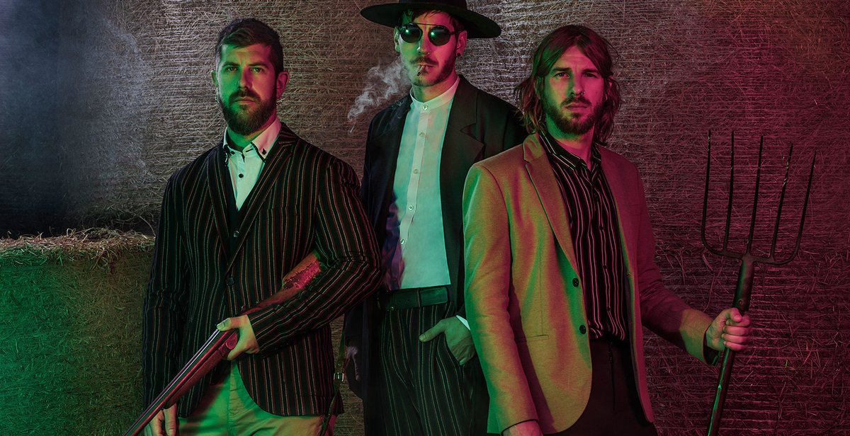 no vull estar enlloc més que entre les coses que t'agraden. ja em va bé. em dono per satisfet.

#músicaxescoltar ⬇️
open.spotify.com/track/3UVHh6SU…