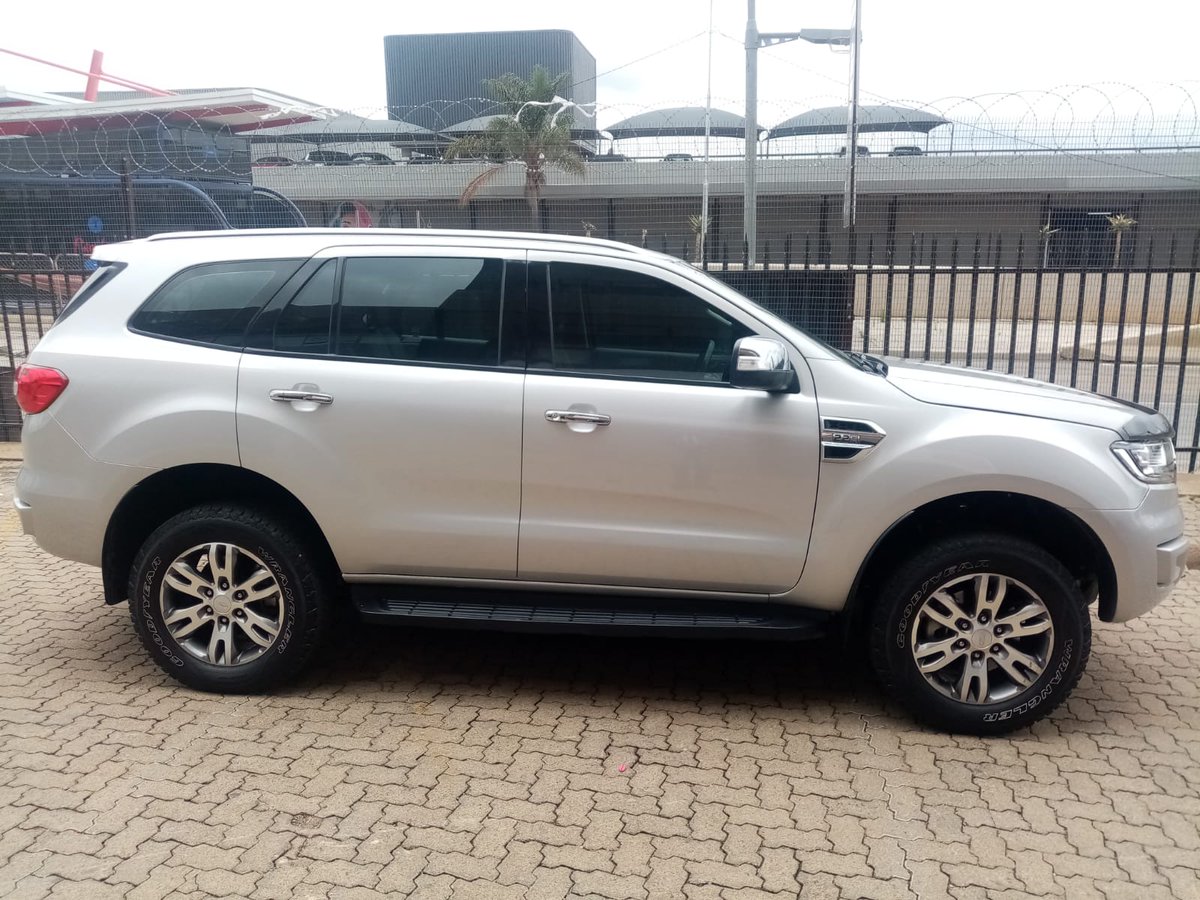 LifeAdex's tweet image. 2017 Ford Everest  2.2 XLT DLC Diesel Automatic km 115000 R 335000 leather interior air bags  Power windows Radio cd FM Plc call this number 0726531410 or 0629164359 my address is No 650 louis botha avenue bramley jhb finance blacklisted and Rent to own