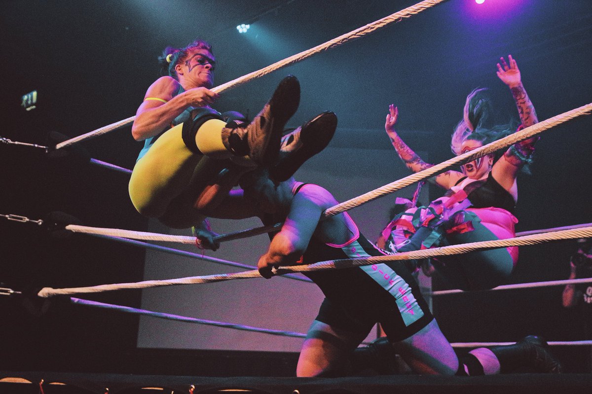 _BeauBelles's tweet photo. Just drop kicking Wednesday in the BUTT, hbu?

Gun Rack debut at Fist Club with @Ruthis0nfire

#WednesdayMotivation #Dropkicks https://t.co/hMh9uXfpKW