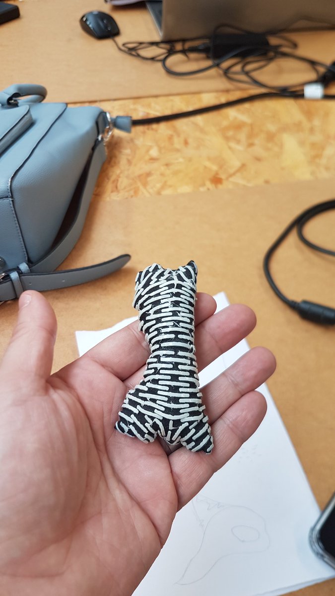 asterios_a3lab's tweet image. great workshop on #4Dprinting on textiles with David Jourdan @LivUniArch #MAinArchitecture