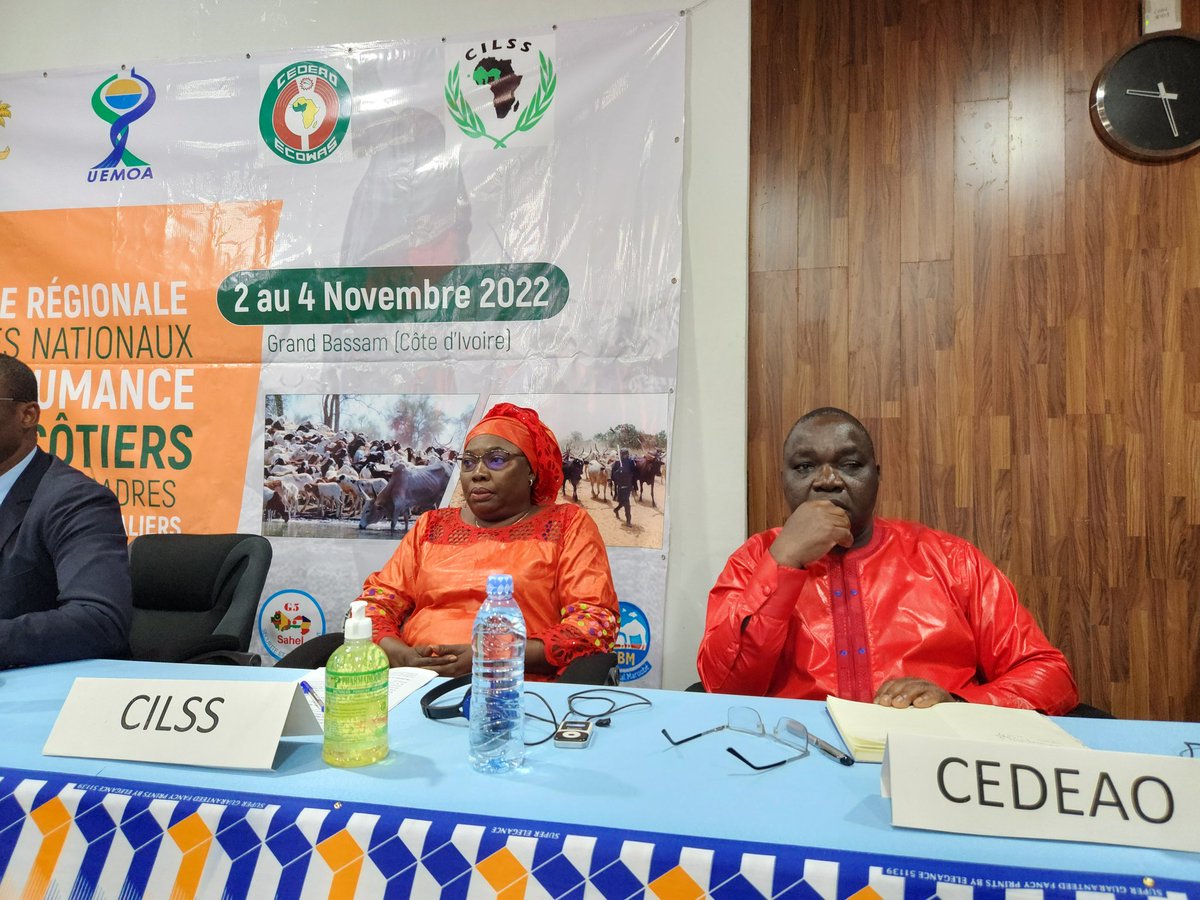 rbm_maroobe's tweet photo. Rencontre régionale des comités nationaux de transhumance des pays côtiers et sahéliens, et des cadres de concertation transfrontaliers.
Grand Bassam (Côte d'Ivoire)
#CILSS , #CEDEAO , #UEMOA, #G5SAHEL, #FIDA, #BANQUEMONDIALE, #PRAPS, #FIDA, #PRAPS #PREDIP https://t.co/90BOSlxBb9