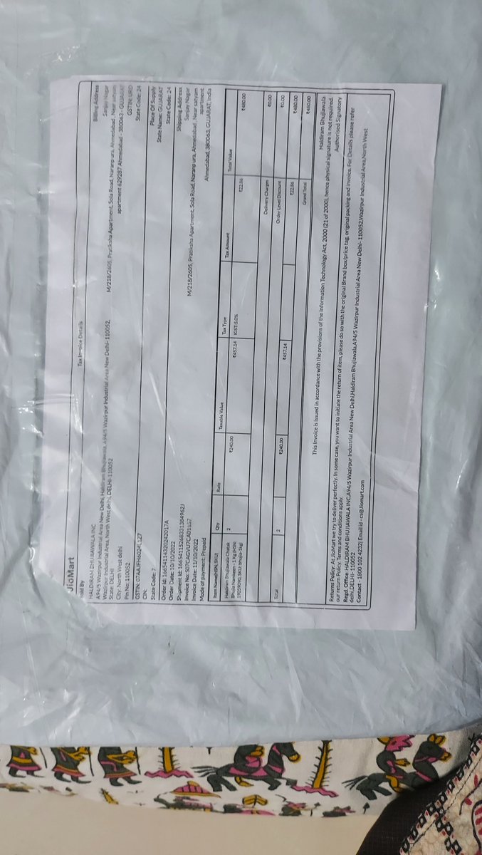 SRNAGAR1971's tweet photo. @VijaySingh sir what's going on in jio mart I ordered 2kg bhujia sev delivered only 1kg on 10 th october 2022 but still today didn't get refund nor product.. Email to cshead@jiomart but not get solution till date. Kindly look into the matter. https://t.co/zQ20EYKGvi