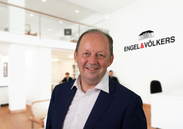 EV_CapeTown's tweet photo. Paul Turner - Private Office Cape Town https://t.co/m7398LVdmQ https://t.co/gDFcIvKvaV