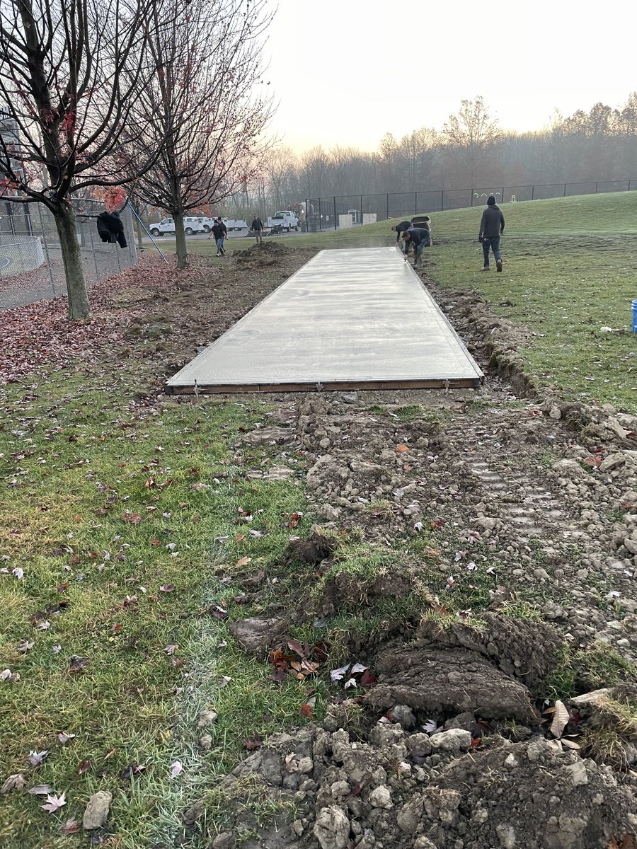 Strong_skills's tweet photo. Pouring concrete in the dark on November 2nd! New shot put area going in behind Catan stadium. Proud of what we do! https://t.co/5ayq9ccEEB