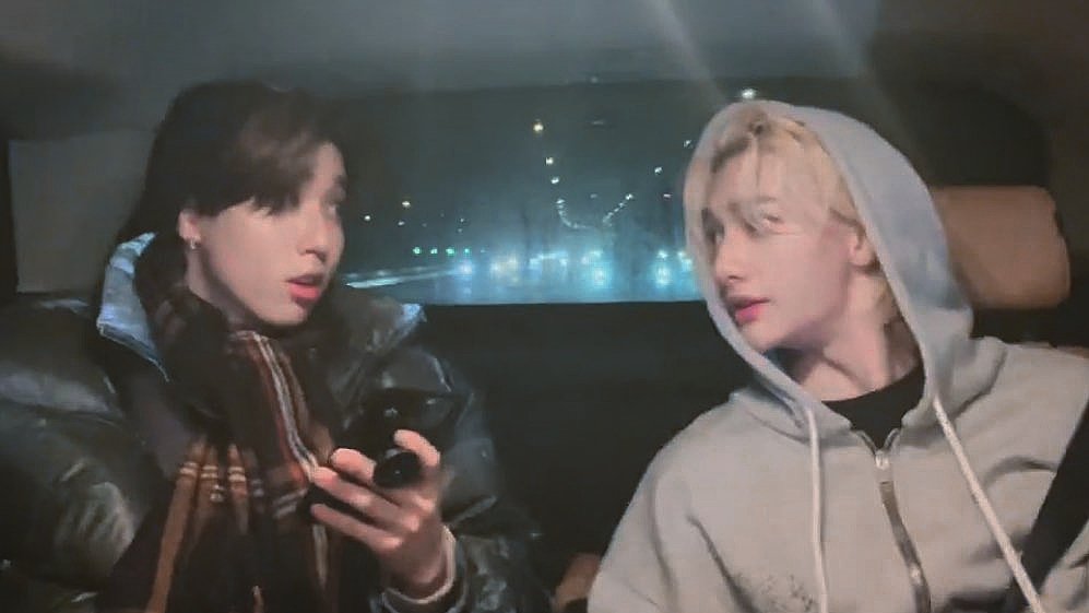 mine sa'yo,
a hyunsung au.

clyde, one of peacemaker's member, had the bright idea of making a fan account to keep track of what was going on in their fandom, or so he thought, until he met arkian, a fan who runs a buying/fan acc dedicated to them.