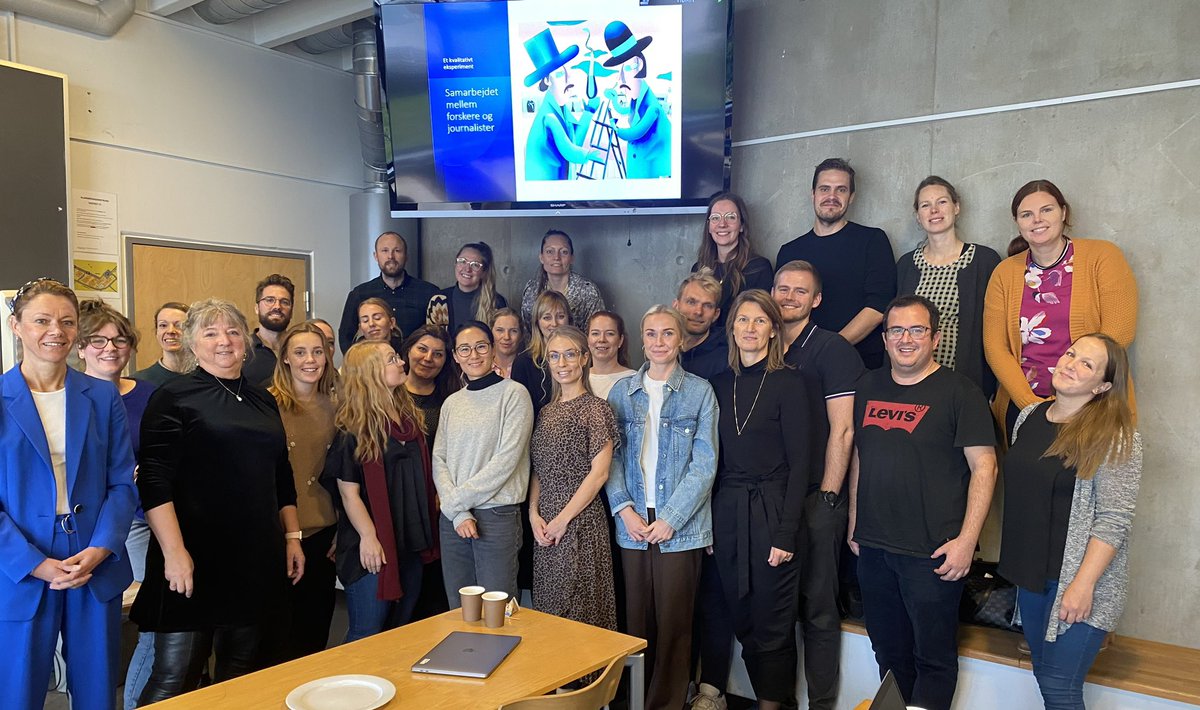 Hvor heldig har man lov at være? Har forelæst for disse skønne unge PhD’er ved @SUND_SDU om mediehåndtering. Formidling af forskning er højt på dagsordenen på det Sundhedsvidenskabelige fakultet ved #SDU <a href="/PM_Holm/">Pætur Mikal Holm</a> og Mia Bech Lichtenstein