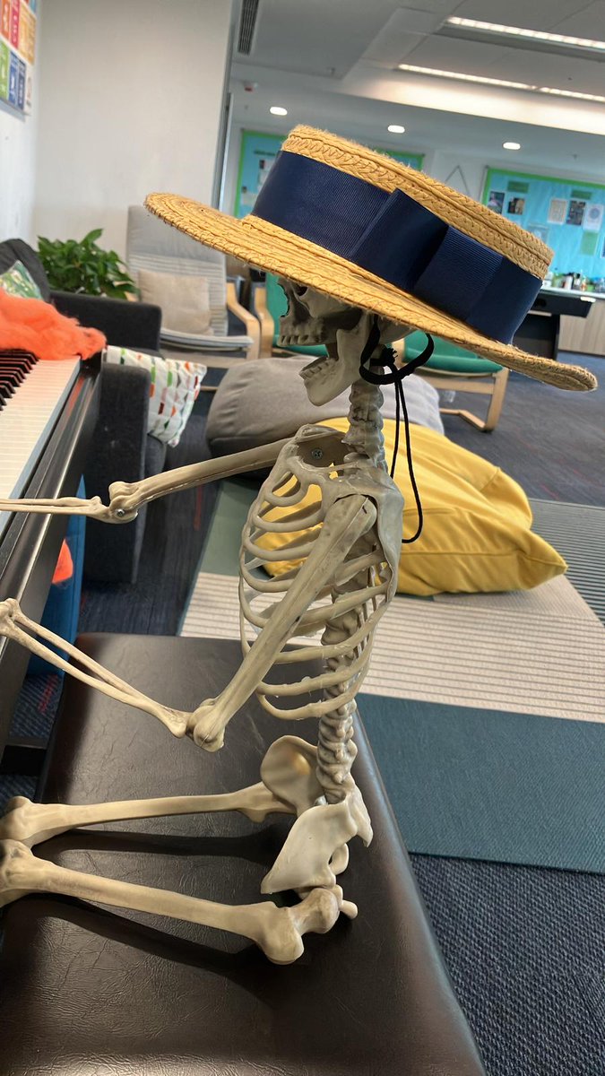 HHKSAnderson's tweet photo. A few days late, but here we are-Anderson spreading spooky spirits for Halloween. https://t.co/qkYgA8MwEN