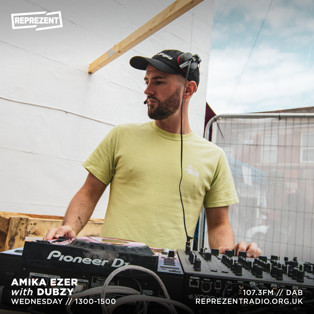 ReprezentRadio's tweet photo. 1300-1500

@AmikaEzer

Getting the vibes well and truly up! 

Guest mix of dreams with Manchester's @DubzyMCR dropping by for the purest and grooviest of house sounds to get you through your hump day 🙌🏽🥳 

107.3FM | DAB | https://t.co/jX0PUEeLK4 https://t.co/S1YOf3tpRQ