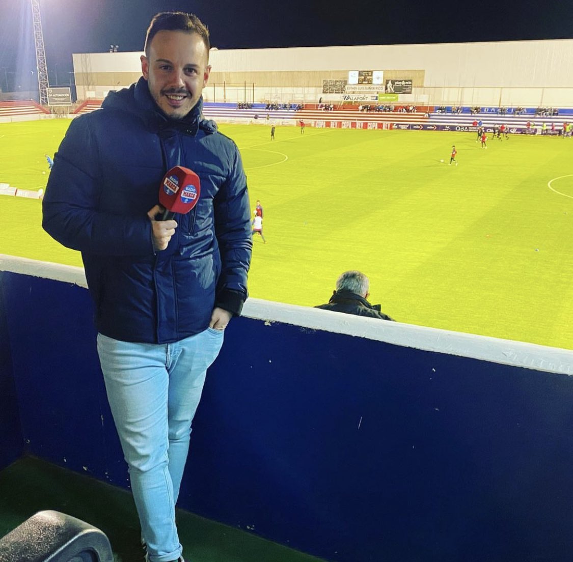 💯 🎂 🎈 

No tots els dies es compleixen 100 anys. Feliç centenari, <a href="/UDAlzira/">UD Alzira</a> 

Un dia vam tindre la sort de comptar un xicotet moment de la vostra història.