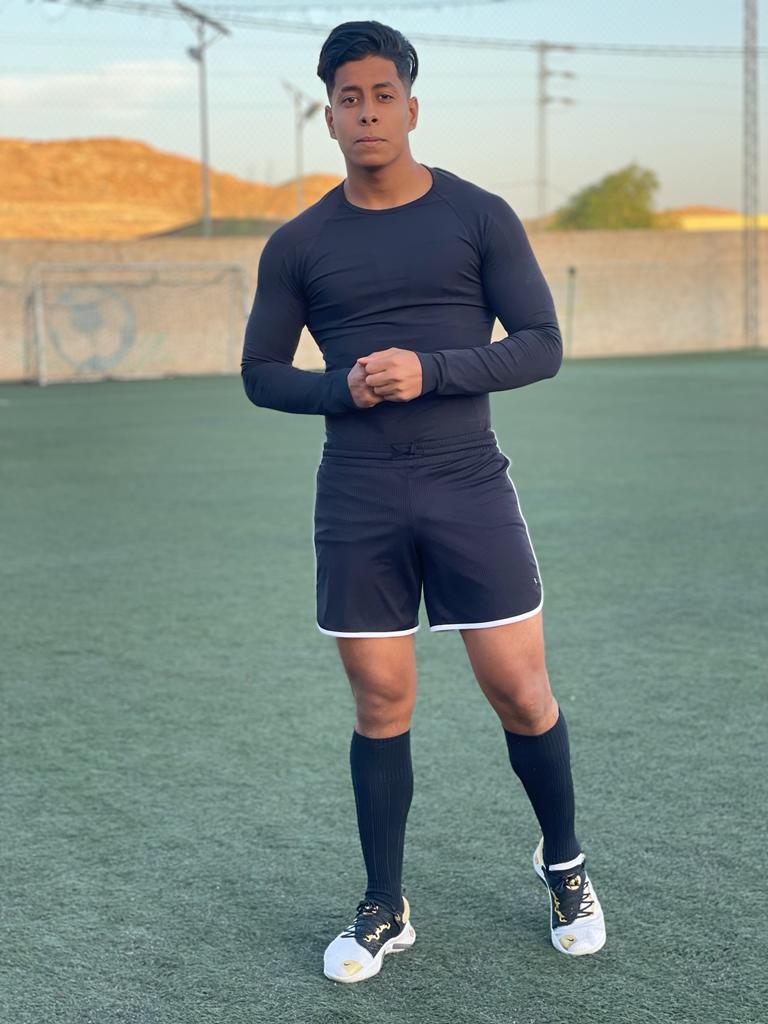 shapanda4's tweet photo. Be patient god will make it better
#shahyneznaidia #shapanda #sport #gym #football https://t.co/HNA3GTtj43