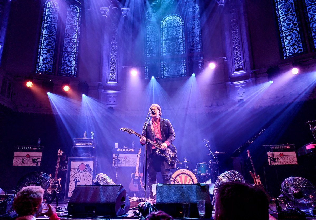 Great set from @EdHarcourt at Paradiso, Amsterdam, last night, opening the show for <a href="/theafghanwhigs/">The Afghan Whigs</a>.