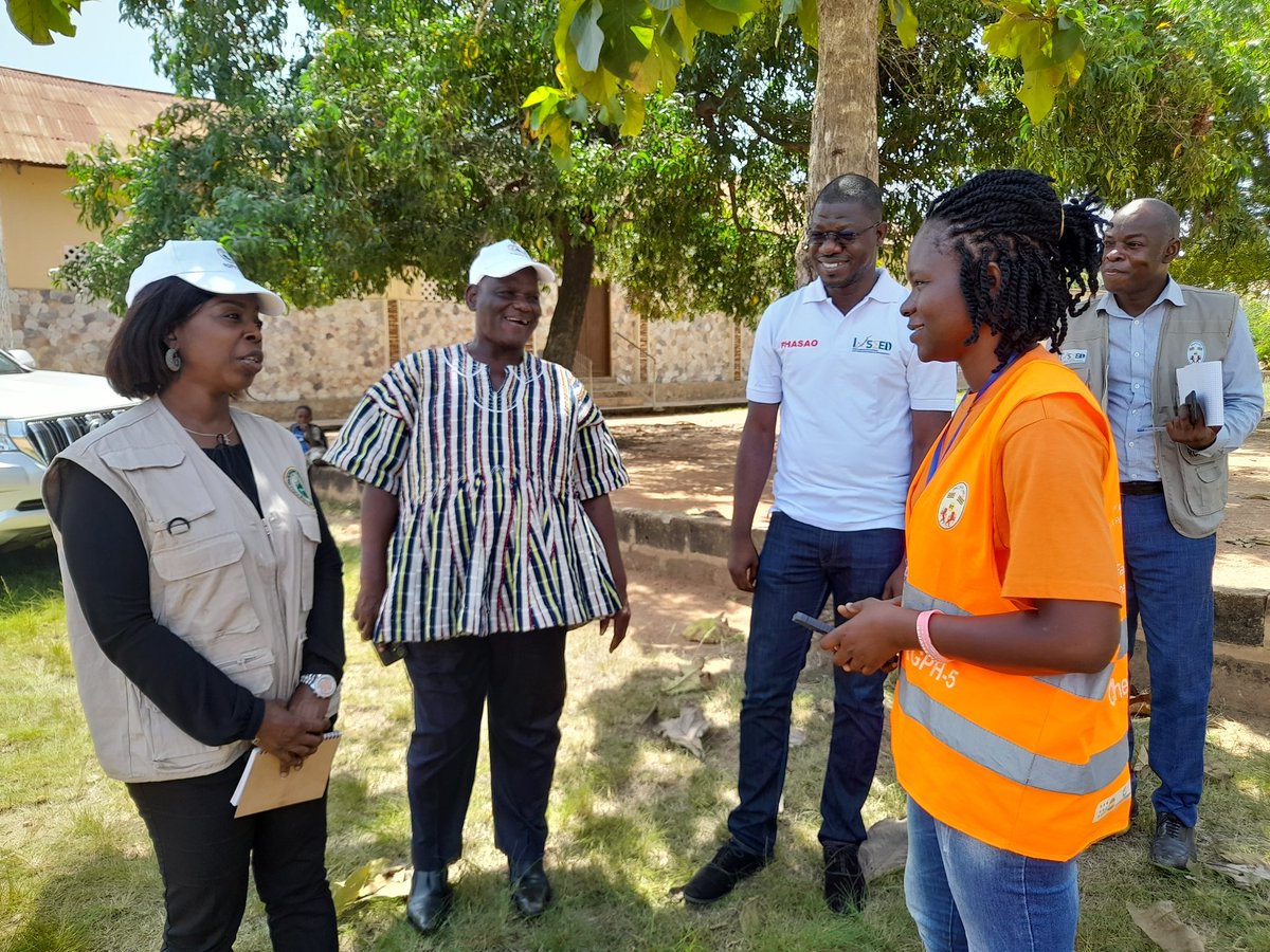 UNFPA_TOGO's tweet image. #RGPH5 Descente sur le terrain ce mercredi de la RR De @UNFPA_TOGO @JosianeYaguibou et du DG de @inseed_tg pour s&apos;assurer du bon déroulement de cette vaste opération et galvaniser les équipes qui s&apos;activent pour la réussite du #RGPH5 
1ère étape: Kpalimé 
#FaitesVousRecenser 🇹🇬