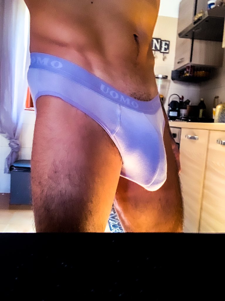 Boxer or Slip? #onlyfans #onlyfanspromo https://t.co/avGbe47toB