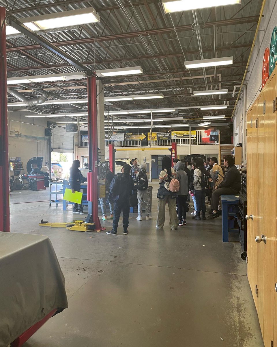 So excited to have the class of 2027 visiting Leger today!!! We hope everyone had a great day. <a href="/DPCDSBSchools/">Dufferin-Peel Catholic District School Board</a> #class2027