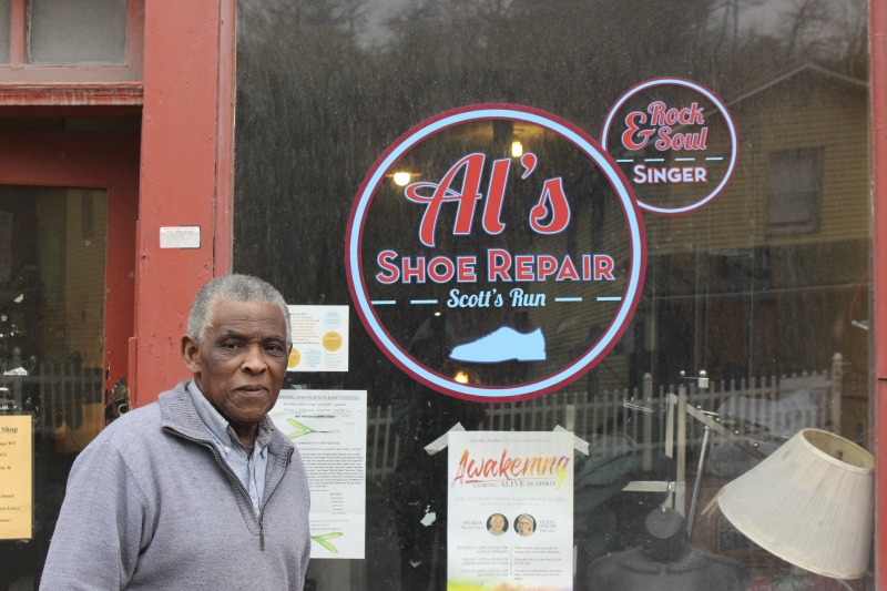 Through our Anchor Community Initiative, we're working with folks in Scotts Run, WV who have compiled a survey to learn more about the traditional arts &amp; cultural activities currently/historically practiced in the area. Help spread the word to those in SR! forms.gle/xFNzKoKKVuvu4j…