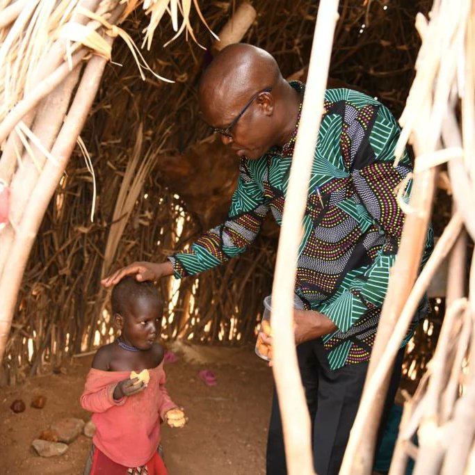 Governance023's tweet photo. Turkana Governor H.E @GovLomorukai023 distributed food stuffs to the families affected by drought in Loima Constituency.

For the love of the people. @Tuko_co_ke @K24Tv @tv47ke https://t.co/H0JpVf9EX5
