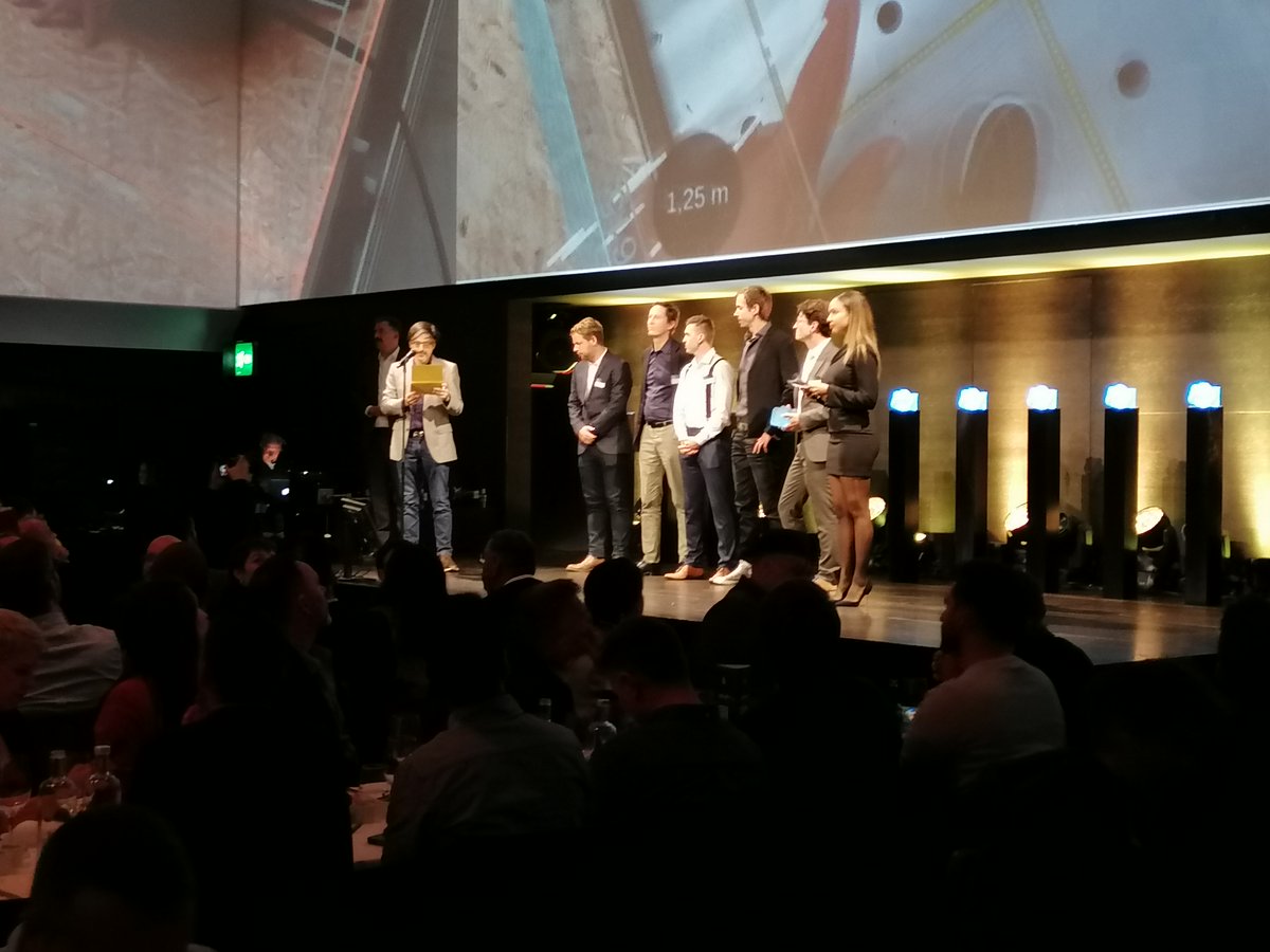 So wird aus Holz Gold gemacht! 
Gratulation an <a href="/Netcetera_Buzz/">Netcetera</a> zur Trophäe in der Kategorie Extended Reality mit der AR Utility-App für Woodtec Fankhauser.

#bosa #bosa2022