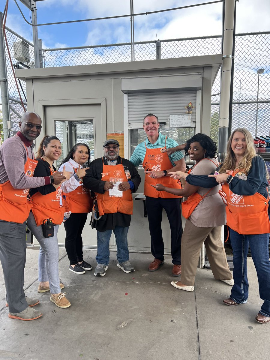 Eva Rocha tweet media