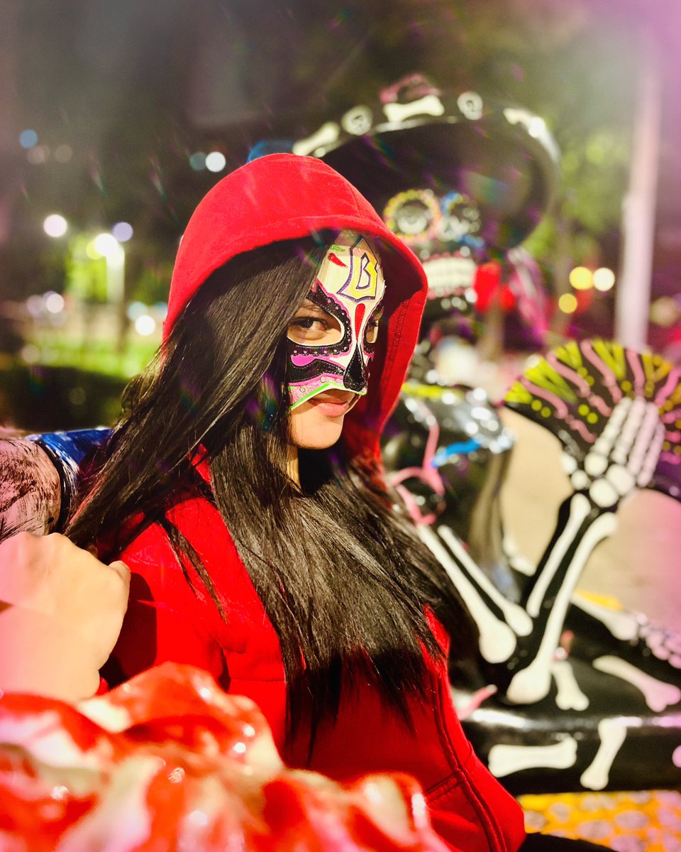 BaronessMxli's tweet photo. Baro Catrina 💀🌺
#diademuertos #baronessa #lucha #mask #catrina #noviembre #wrestling https://t.co/CRrZNWSKYA