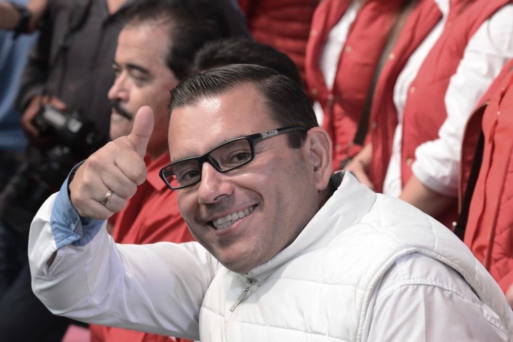 El <a href="/MPguatemala/">MP de Guatemala</a> recibió una denuncia de <a href="/ManuelBaldizon/">Dr. Manuel Antonio Baldizon</a> en contra de exmagistrados del TSE por manipulación al sistema informático en el proceso electoral de 2015.

La denuncia señala los posibles delitos de abuso de autoridad con fines electorales y falsedad ideológica.

📸: AFP
