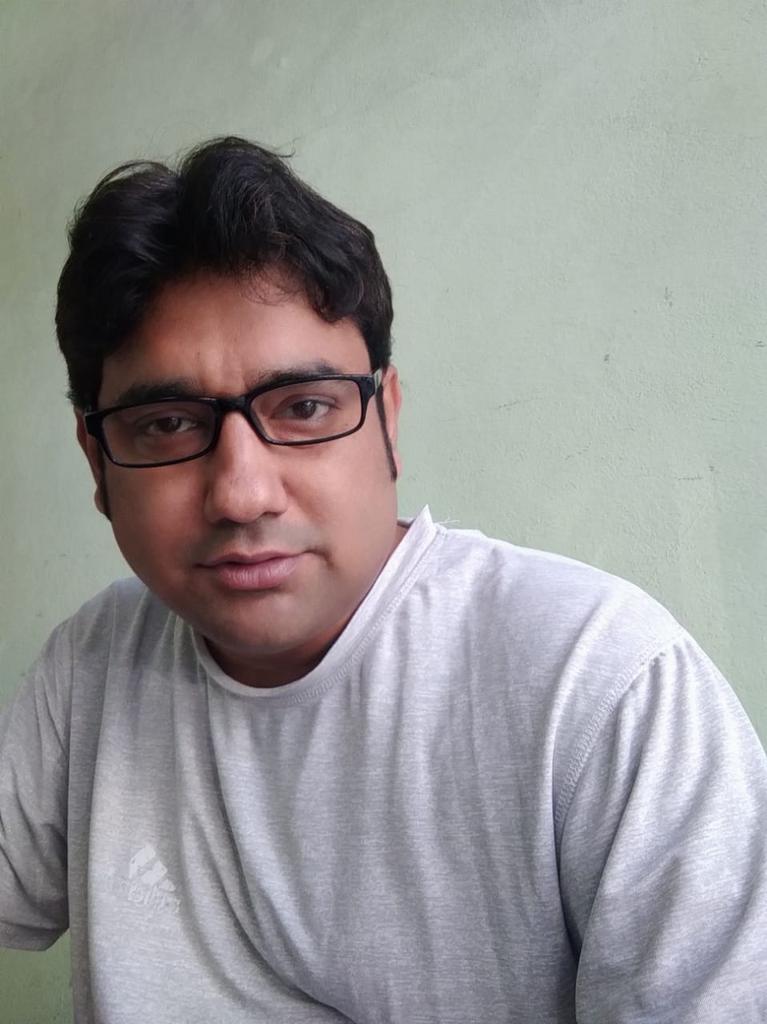 Raja_says_'s tweet image. तुम.....
 सिर्फ तुम.....
 हां तुम..............!!!!!!
#poem #poetry #kuchdilse