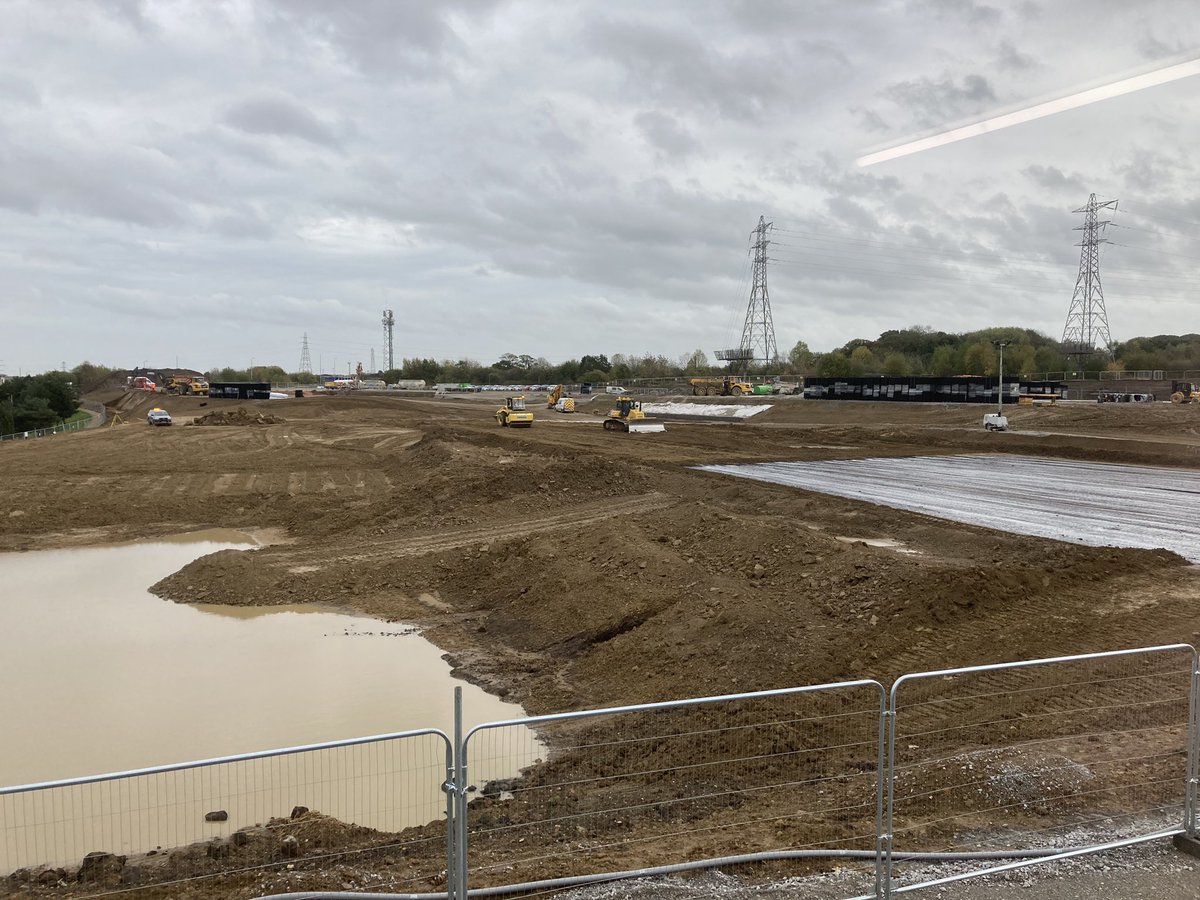 RickyWhiteman's tweet image. Great meeting this afternoon with @CaddickConst , another exciting project for @GavinJonesLtd to pick up for next year. It's an advantage to any landscape project that orders are placed early so there are no issues with supply of the plant material. #horticulture #landscape