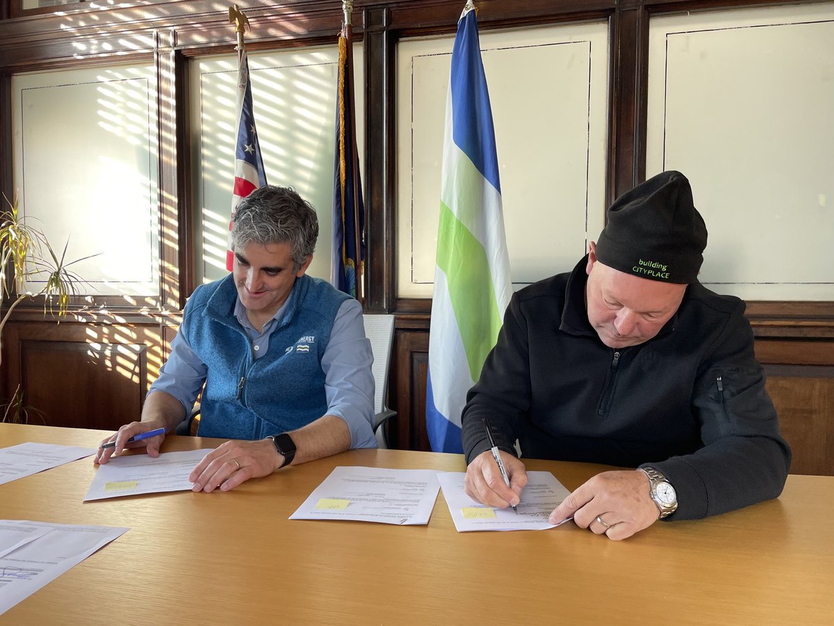 Miro Weinberger tweet media