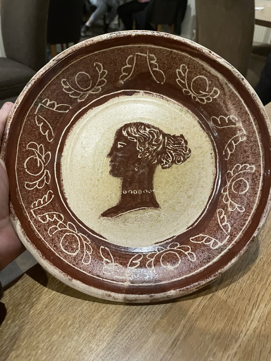 philipmould's tweet photo. Bought on a whim in a Petworth antique shop half an hour ago. A plate by Quentin Bell (1910-1996), Vanessa Bell’s son and Virginia Wolfe’s nephew. #Bloomsbury https://t.co/Ngvktb9diU