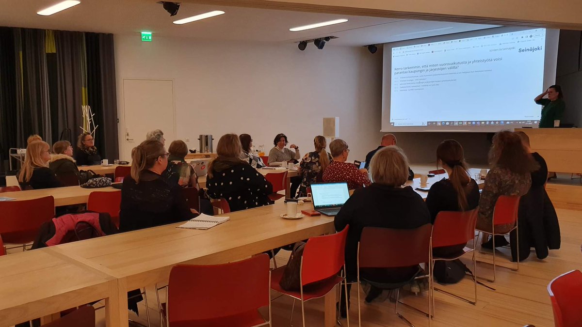 Olipa inspiroiva Kumppanuuspöytä järjestöille, jossa käytiin läpi osallisuusmallia ja yhdenvertaisuus- ja tasa-arvosuunnitelmaa! Hienoja ajatuksia ja keskustelua! Kiitos kaikille! <a href="/Sjkkaupunki/">Seinäjoen kaupunki</a> <a href="/hennarantasaari/">Henna Rantasaari</a> <a href="/HyteSjk/">Hyvinvoinnin ja terveyden edistäminen Seinäjoki</a> #kumppanuuspöytä #muavarten #osallisuus