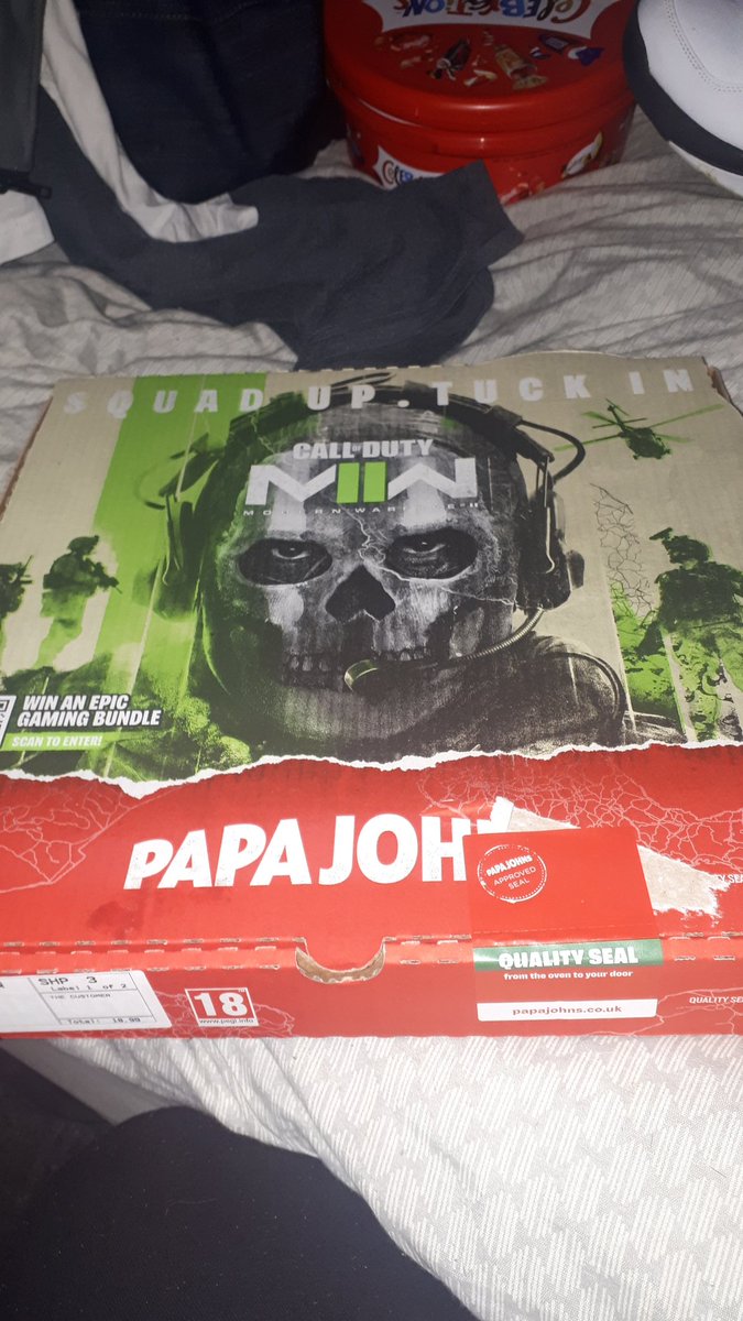 OhRiFt's tweet photo. @PapaJohns @PapaJohnsUK Didn't get any code please help got it from my local store #MW2 #MWII https://t.co/UX3vX725nY