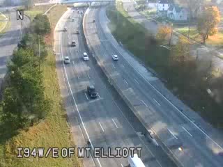 WWJTraffic's tweet photo. looking at the ride on US 23 at I-96 at I-96 near Pleasant Valley Rd, a look at I-75 at 8 Mile Rd & a look at I-94 near Mt Elliot your next update here https://t.co/WYdIGkzMBX #TrafficAlert #traffic #DetroitForward https://t.co/RXbXAyOWuo