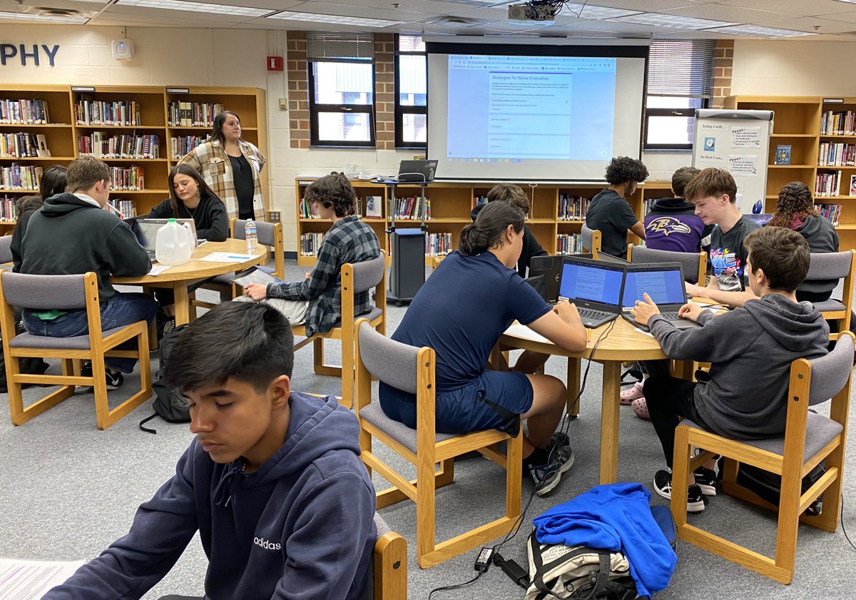 Ms. Scott teaches Ms. Levy’s honors govt Ss how to analyze news articles like fact checkers. They read an article vertically and determined what to investigate in multiple tabs as they research senate candidates. Created their own strategy. #newsliteracy #lateralreading #fcpspog