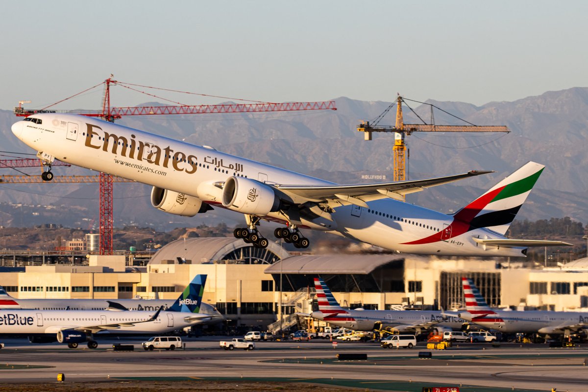 airwaysmagazine's tweet photo. Emirates (EK) and Air Canada (AC) announced a new codeshare agreement with a series of comical tweets. #AirCanada #Airlinenews #CodeshareAgreement #Emirates
https://t.co/4p754KbpNp https://t.co/xM2pXPujb7