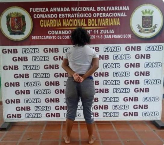 ¿MADRE O MONSTRUO?: La detiene la GNB por golpear y lanzar por el aire a su hija en San Francisco cutt.ly/RB1O9