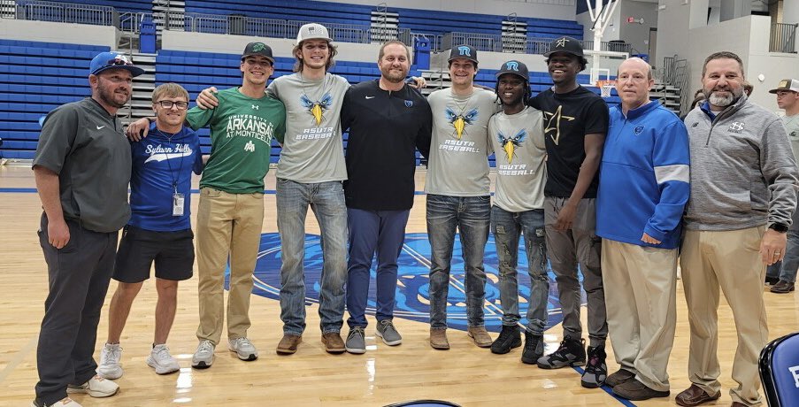 Sylvan Hills Bears tweet media