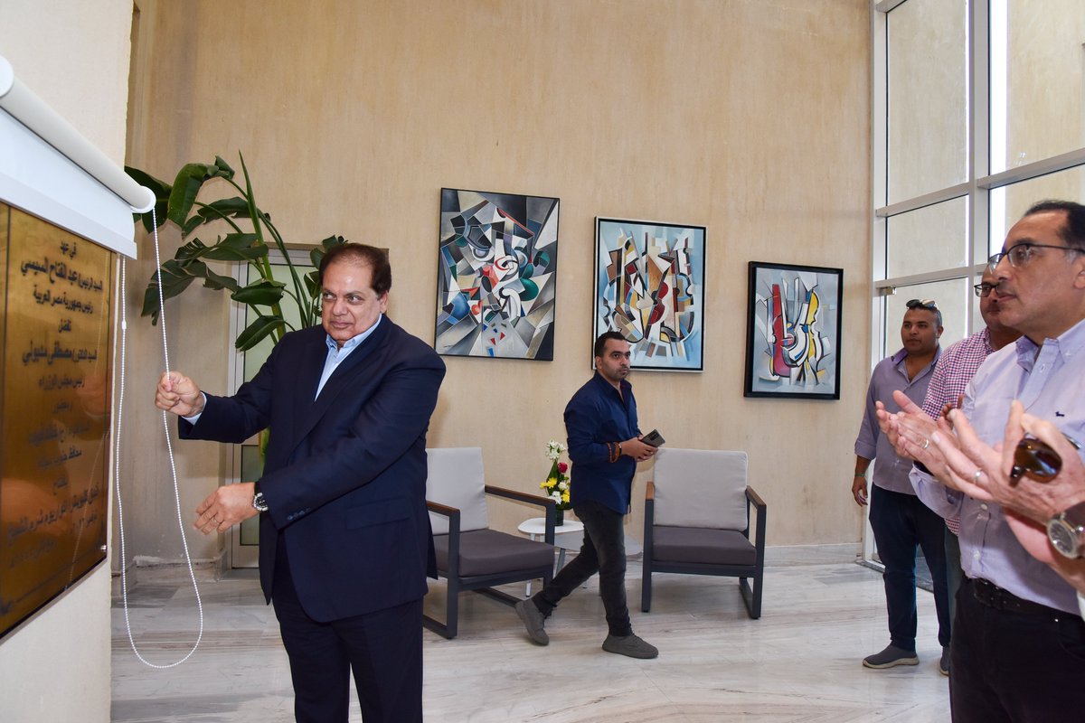 CleopatraSharm's tweet photo. Mr. Mohamed M. Abou El Enein, Cleopatra Luxury Group CEO - welcomed His Excellency the Egyptian Prime Minister Dr. Mostafa Madbouly  - during their opening visit to Cleopatra Aquarium and as a part of COP 27 conference preparations
#CleopatraLuxuryresorts
#COP27
#SharmElSheikh https://t.co/6H9FqCLxx7