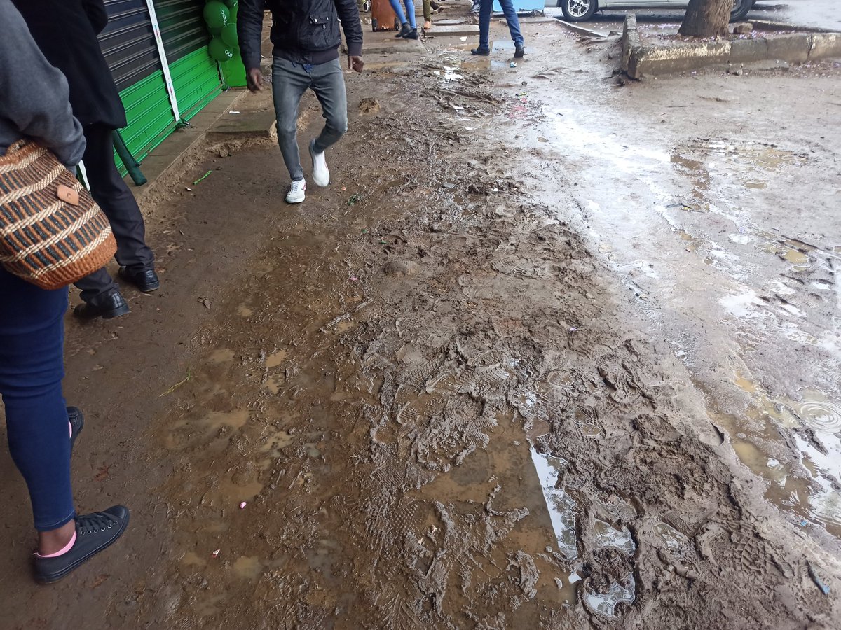 PavementsSafe's tweet photo. Gov @SakajaJohnson , these #walkways along Kenya Cinema and buildings along Moi Avenue till at Pioneer House have become a pain to pedestrians with the rains now.Possible you quicken completion of their construction? @Ma3Route @Sir_Labz @NairobiNmt @TheNairobiForum @chriskost https://t.co/18d8TD4W1J