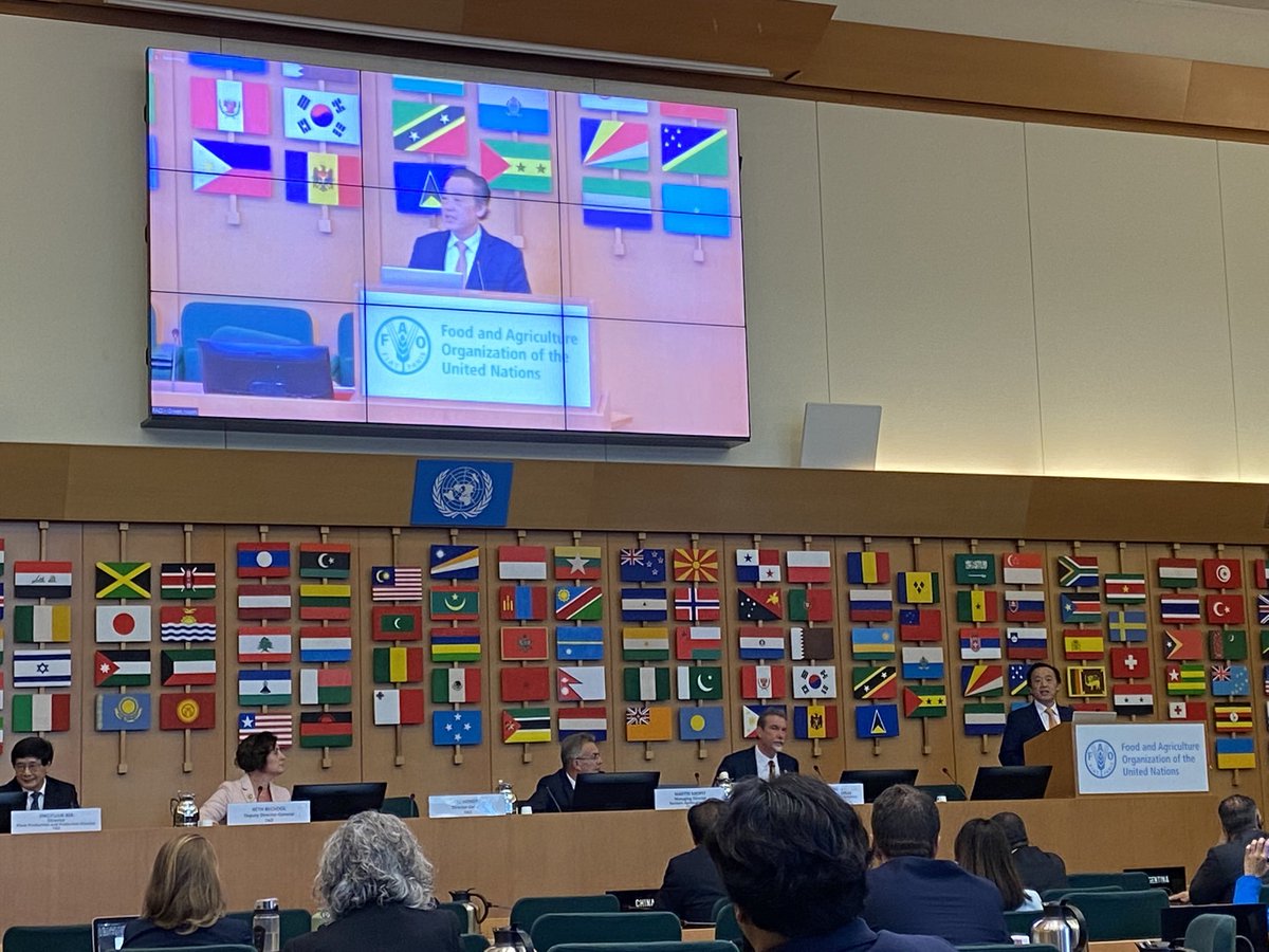 OldScoolSeed's tweet photo. At First Global Conference on Sustainable Plant Production, at FAO. DG Dr Qu “consider the global agrifood system to include trade components”, which means trade policy harmonization based on innovation. #plantproduction #worldseed https://t.co/vnx2scLfel