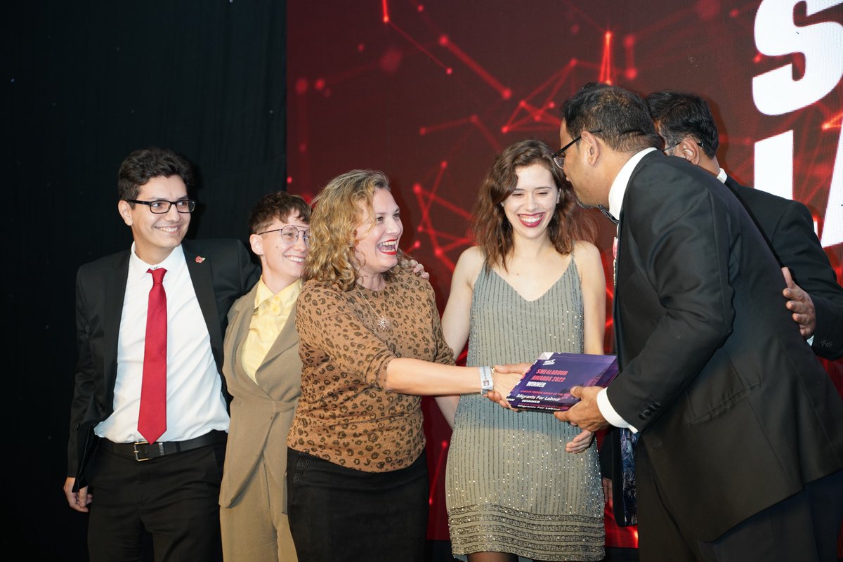 SME4LABOUR's tweet photo. Congrats to @Migrants4Labour @LaraCParizotto for winning our Labour Friends group of the year! presented by @KhanOli https://t.co/Bdw2eHRXxI