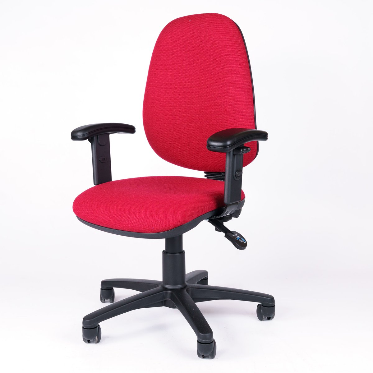 Frasersoffice's tweet photo. We supply our chairs built and ready to go. a lovely comment yesterday from @no1graffiti 
"Just wanted to say thankyou for a great service and advice last week in sorting my office chair.The chair was delivered as promised Monday and is perfect for what I need" #rdguk https://t.co/m6PY0Q3ilt