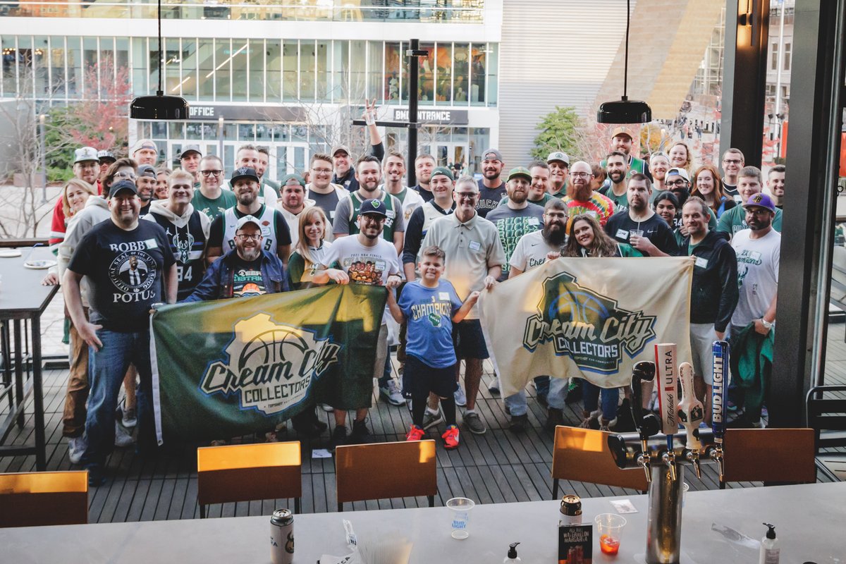 Details 👀 - 

We're giving🎟️to away games to qualifying <a href="/NBATopShot/">NBA Top Shot</a> collectors that have🔒<a href="/Bucks/">Milwaukee Bucks</a> sets.

Didn't sign up or🔒? Admissions open again mid-December in Top Shot <a href="/discord/">Discord</a>!

Take a 📷 with the ⛳️ in front of each arena and tag us with #FutureOfFandom. 

<a href="/FiservForum/">Fiserv Forum</a> ✅