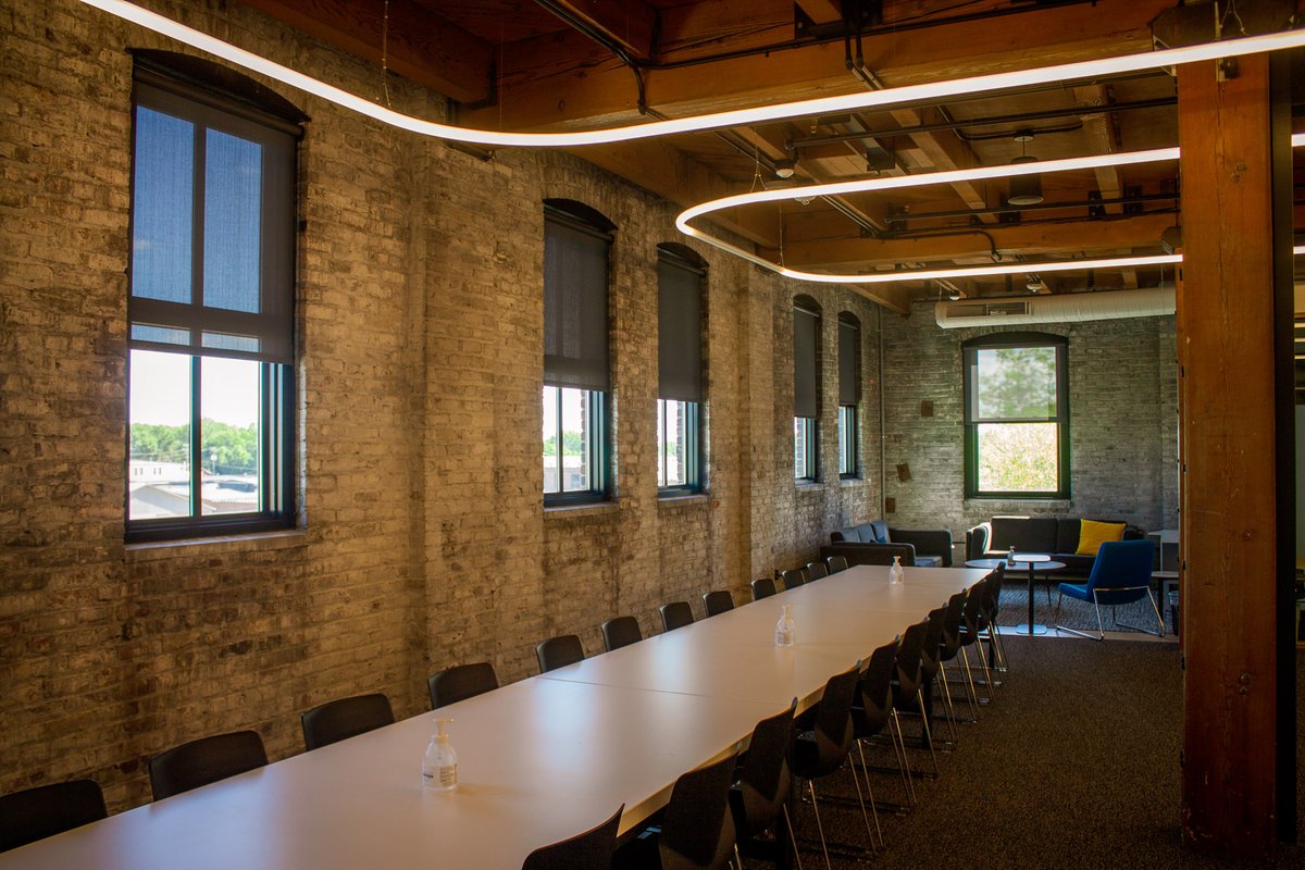 DEALER SPOTLIGHT! 🔦
Meet the Fosters of @OmahaBlinds. They recently installed our solar screens at the historic Ashton Building. This multi-level commercial project was roughly a year-long process with NO ELEVATORS 😯 
#dealerspotlight #insolroll #rollershades #interiordesign